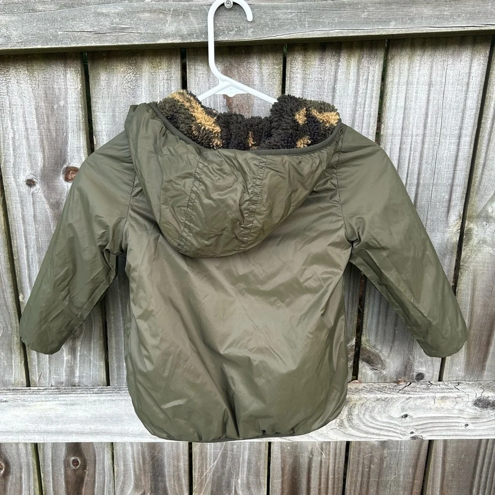 Old navy reversible camo print zip up